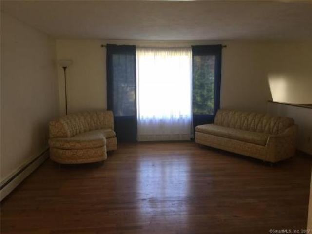165 Birchwood Dr - Photo 2 of 6