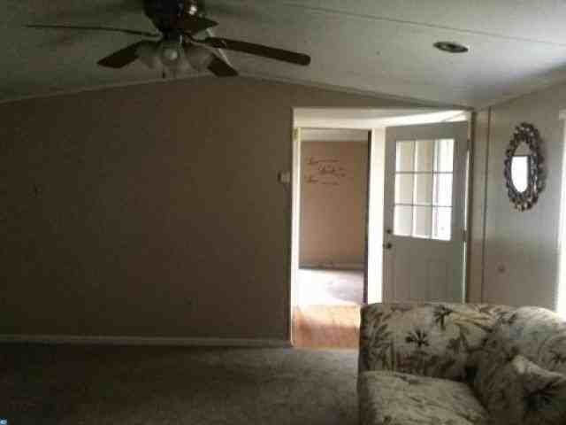 47 Shamrock Ave - Photo 3 of 6