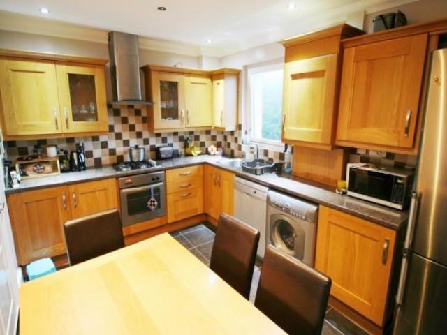 11 Louise St - Photo 2 of 4