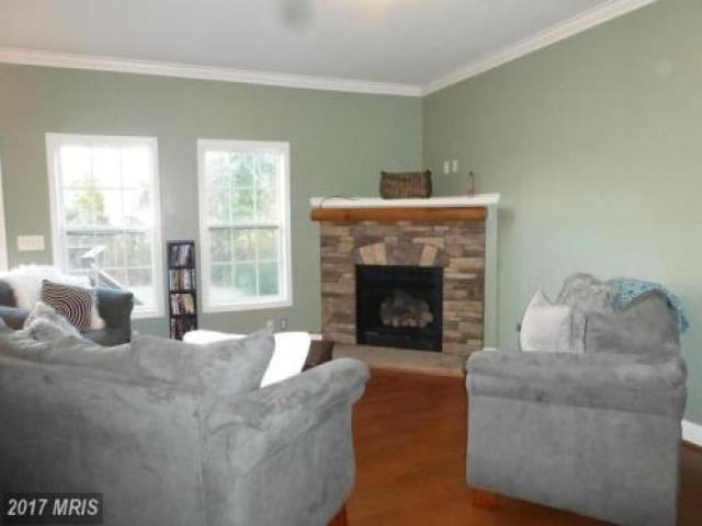 11195 Dulin Ln - Photo 3 of 6