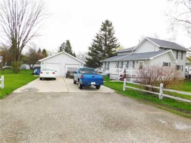 213 S Grand Ave - Photo 2 of 2