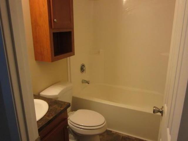 3531 Edmonton Trail - Photo 3 of 5