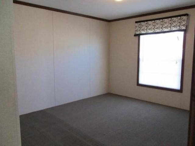 228 Mark Dr - Photo 3 of 5