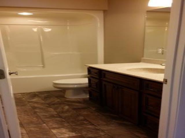 705 W Adkins St - Photo 3 of 6