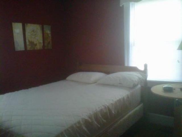 206 Hurt St - Photo 2 of 4