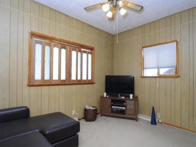 608 California Ave - Photo 2 of 6