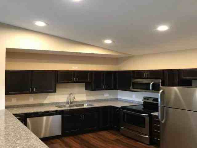 558 Colony Park Dr - Photo 2 of 5