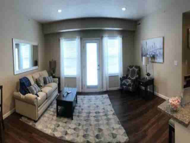 558 Colony Park Dr - Photo 3 of 5
