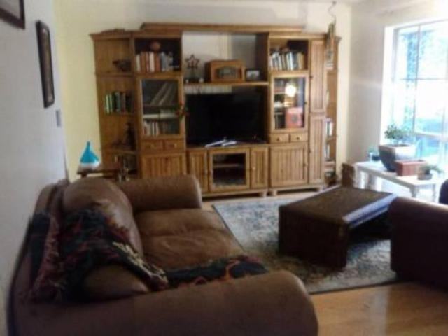 3411 N Windcrest Dr - Photo 2 of 6