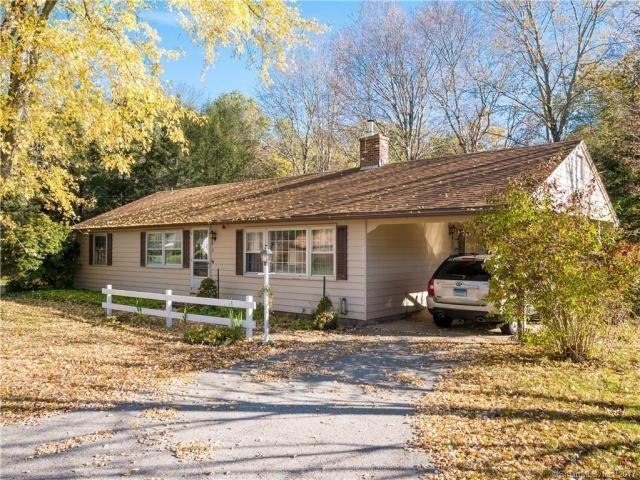 1571 Robert E Lee St - Photo 2 of 9