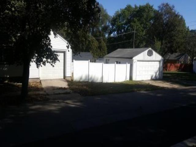 3158 Arline Ave - Photo 2 of 6