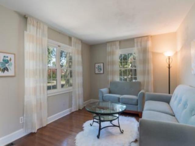 1704 Maple Ave - Photo 2 of 6