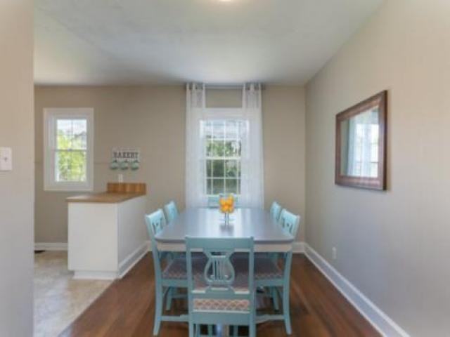 1704 Maple Ave - Photo 3 of 6