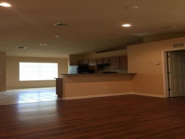 6274 W Benton St - Photo 3 of 6