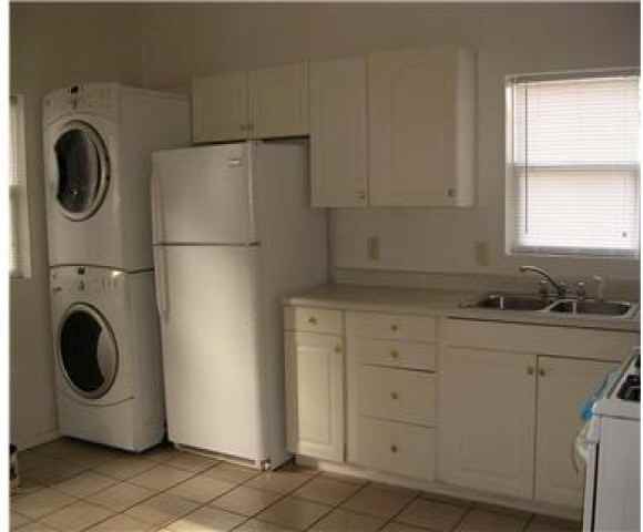 405 N Morris Ave - Photo 2 of 6