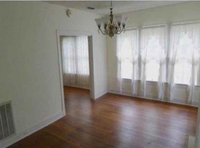 1015 N Fowler St - Photo 3 of 6