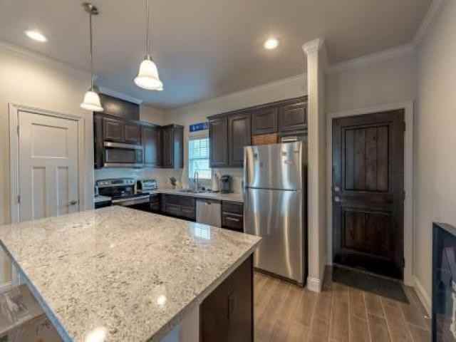 11092 N Dowling Rd - Photo 3 of 6