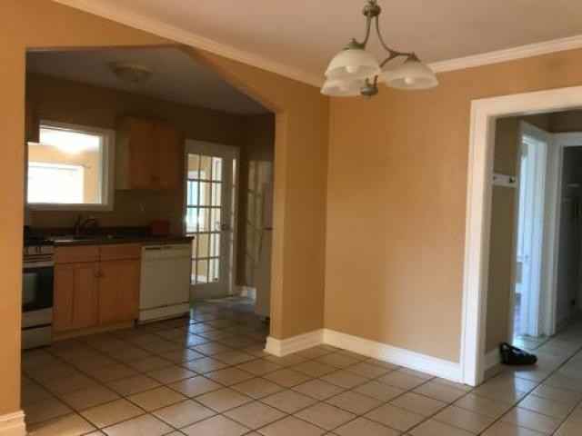 1141 S Allegheny Ave - Photo 3 of 6