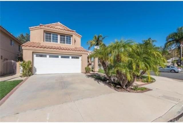 405 S Hibiscus Way - Photo 3 of 6