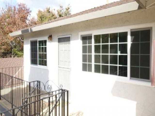 526 Doyle Rd - Photo 2 of 6