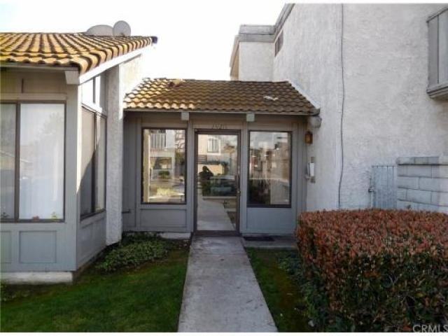 2920 70th St - Photo 2 of 6