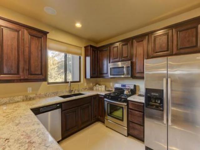 1805 Bridge Park Pl - Photo 3 of 6