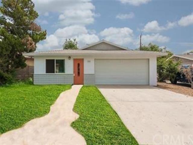 580 E 3rd St - Photo 2 of 3