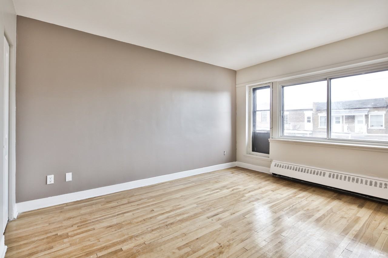 2190 Rue des Carrieres - Photo 3 of 9