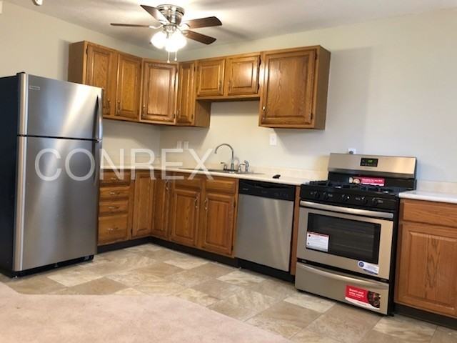 2534 Merriway Ln - Photo 2 of 11