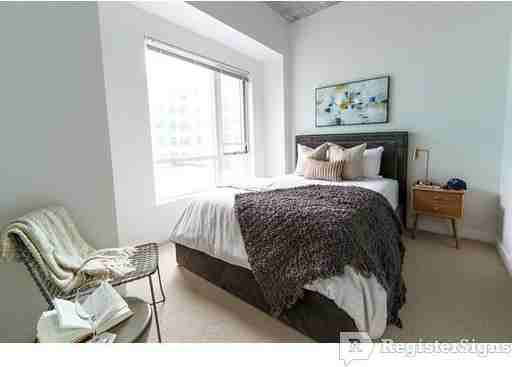 499 Canal St - Photo 3 of 6