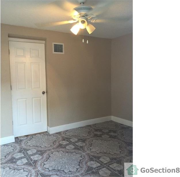 1819 NW 8th Ct - Photo 2 of 14