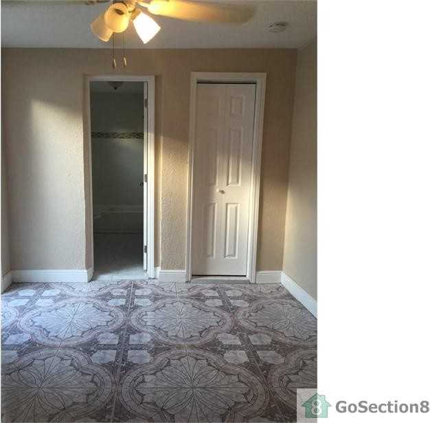 1819 NW 8th Ct - Photo 3 of 14