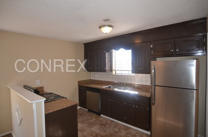 447 Edisto Dr - Photo 3 of 7