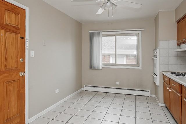 117 N Garfield St #4 - Photo 3 of 10