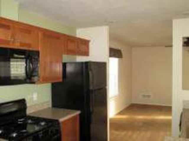 4981 Eisenhower Dr - Photo 3 of 6