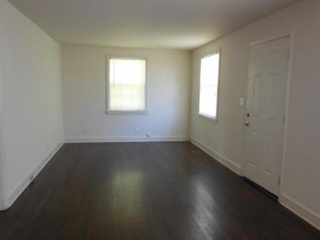 1015 Briley Pkwy - Photo 3 of 6