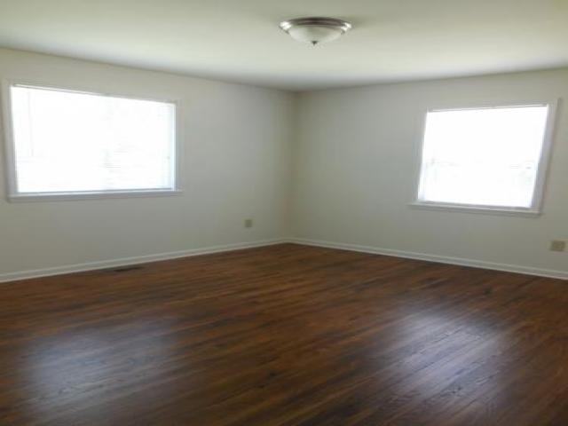 1905 Marcella Dr - Photo 3 of 6