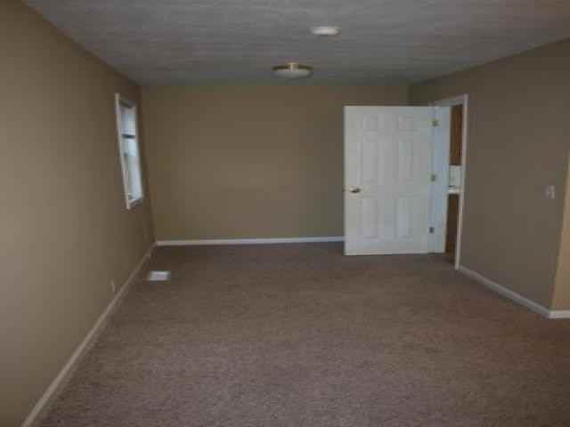 204 W Grant Ave - Photo 3 of 6