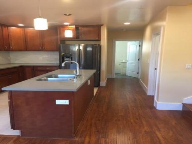 326 Angel Ave - Photo 2 of 5