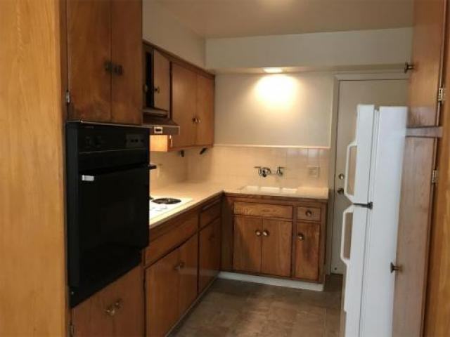 796 Masson Ave - Photo 2 of 6