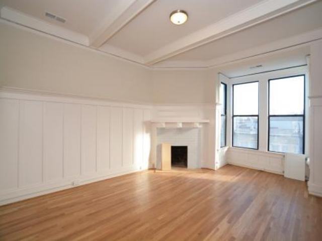 602 Broderick St - Photo 3 of 6