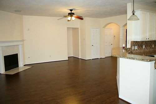 20406 Cisco Hill Ct - Photo 3 of 8