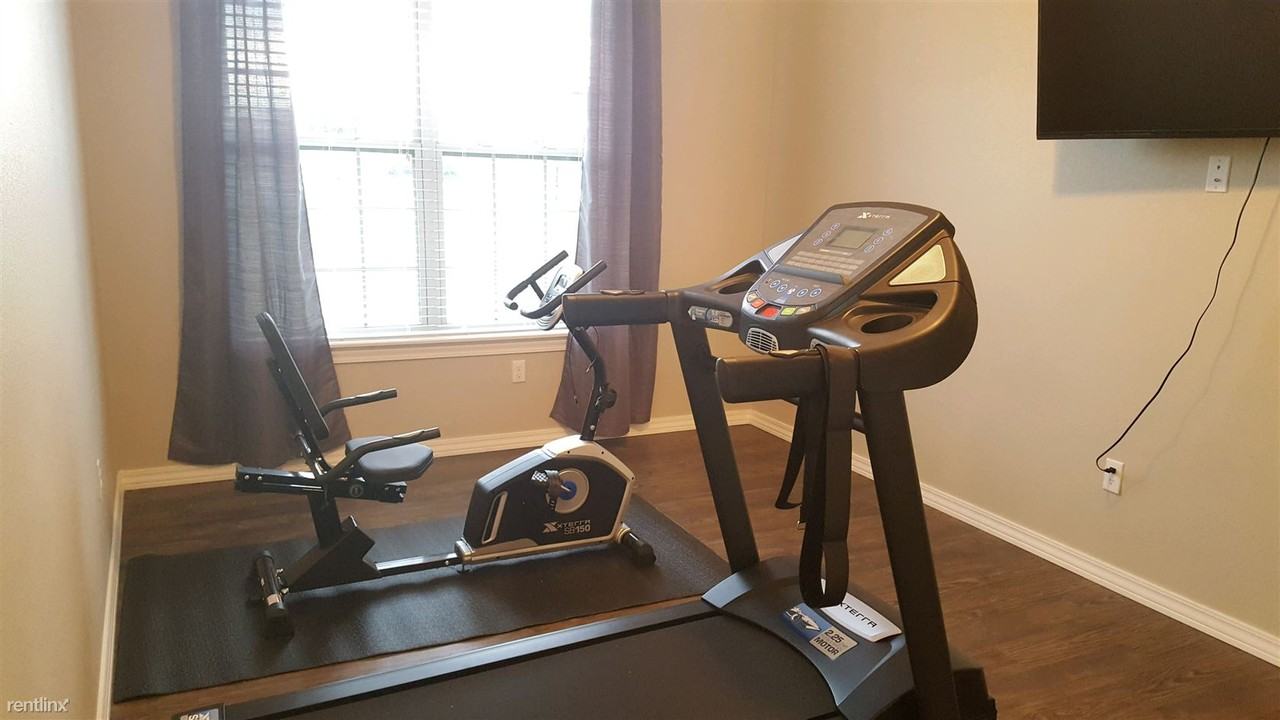 Villas of Hanover - Photo 2 of 9