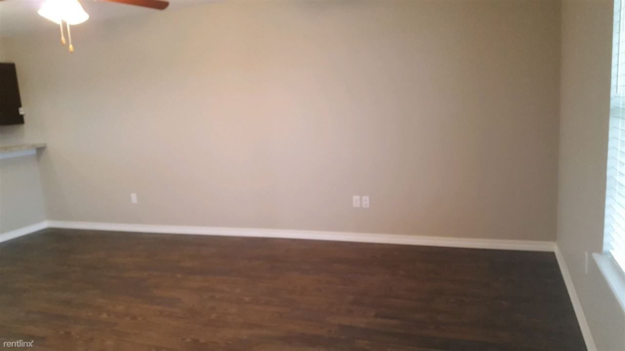 Villas of Hanover - Photo 3 of 9