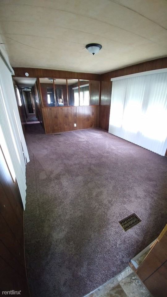 Tracy Rd & Tracy St - Photo 3 of 5