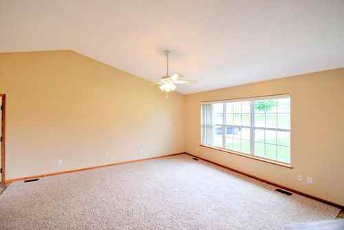 107 Whispering Wind Ln - Photo 2 of 8