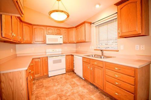 107 Whispering Wind Ln - Photo 3 of 8