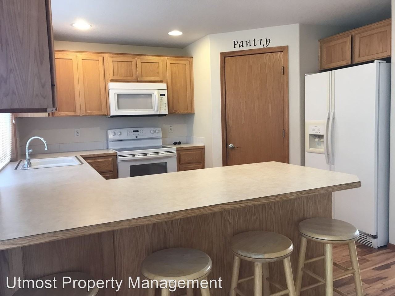 17610 NE 27th Way - Photo 3 of 23