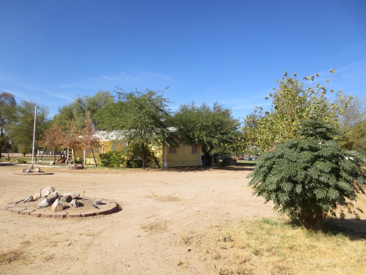 49960 W Mockingbird Ln - Photo 3 of 44