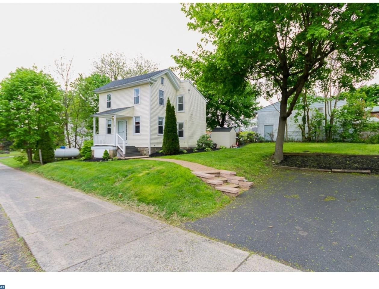 521 Arch St - Photo 3 of 25